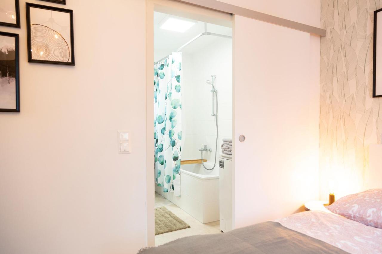 Green & cozy apartment - 15 min to city center Wenen Buitenkant foto